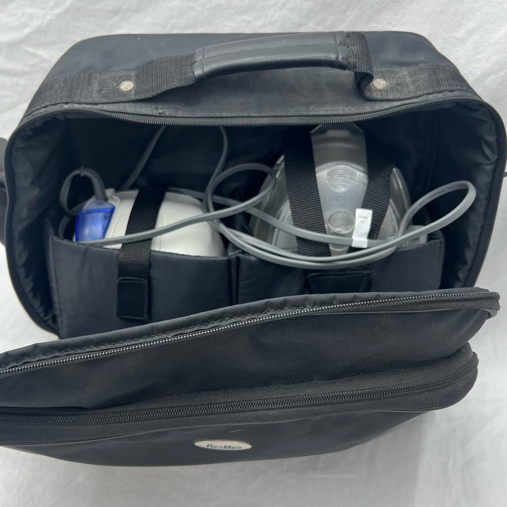 ResMed S8 Escape II only 5 hours Travel Bag heated humidifier pod